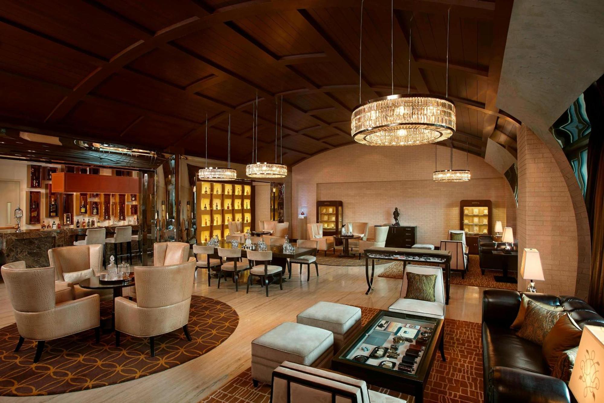 Itc Grand Chola, A Luxury Collection Hotel, Chennai Eksteriør billede The lobby