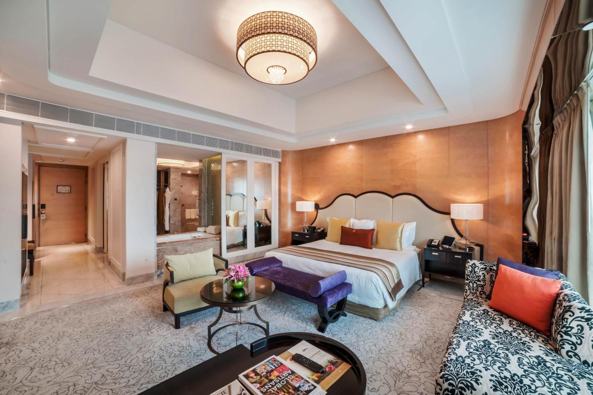 Itc Grand Chola, A Luxury Collection Hotel, Chennai Eksteriør billede A suite at The Imperial